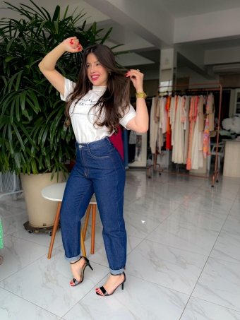 CALCA MOM JEANS ESCURO