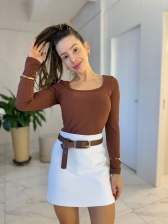 BLUSA GABRIELA DECOTE QUADRADO